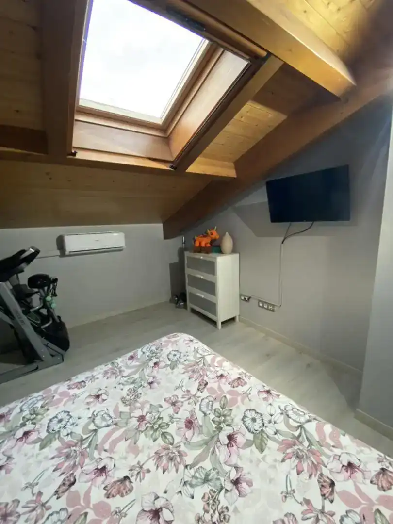 Dormitori de Dúplex en venda en Oyón-Oion amb Aire condicionat, Parquet i Moblat
