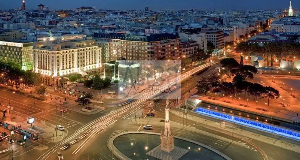 Vista exterior de Piso de alquiler en Madrid con Aire acondicionado, Calefacción y Terraza