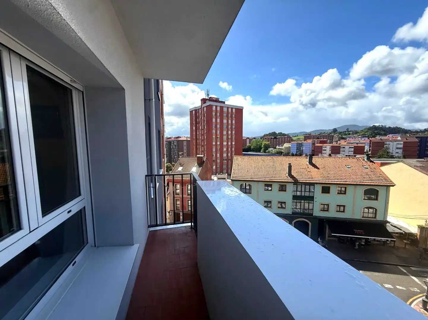 Terraza de Piso en venta en Avilés con Calefacción, Terraza y Amueblado