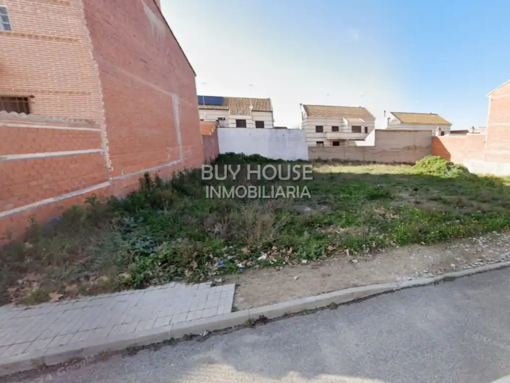 Terreny residencial en venda a Alameda de la Sagra