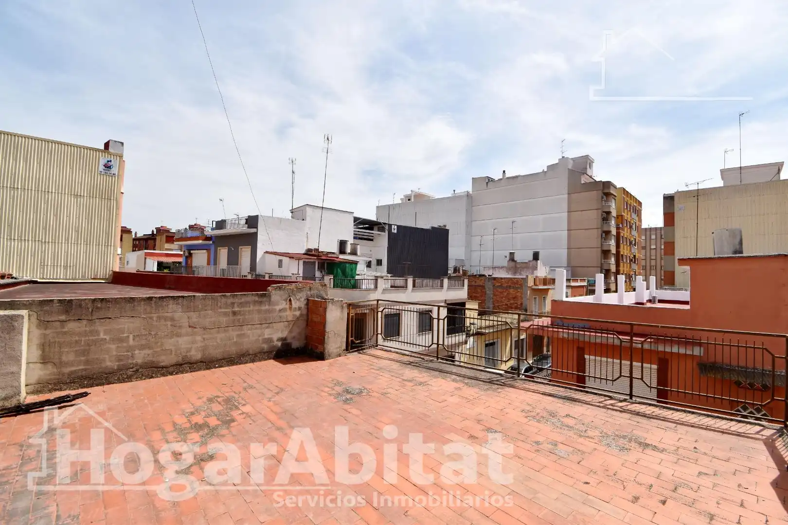 Vista exterior de Casa o chalet en venta en Algemesí con Aire acondicionado, Terraza y Trastero