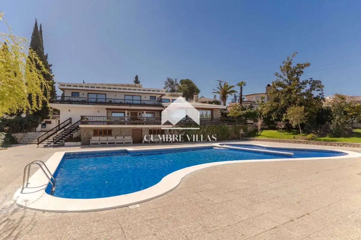 Exterior view of Houses for sale in Gójar  with Heating, Private garden and Terrace