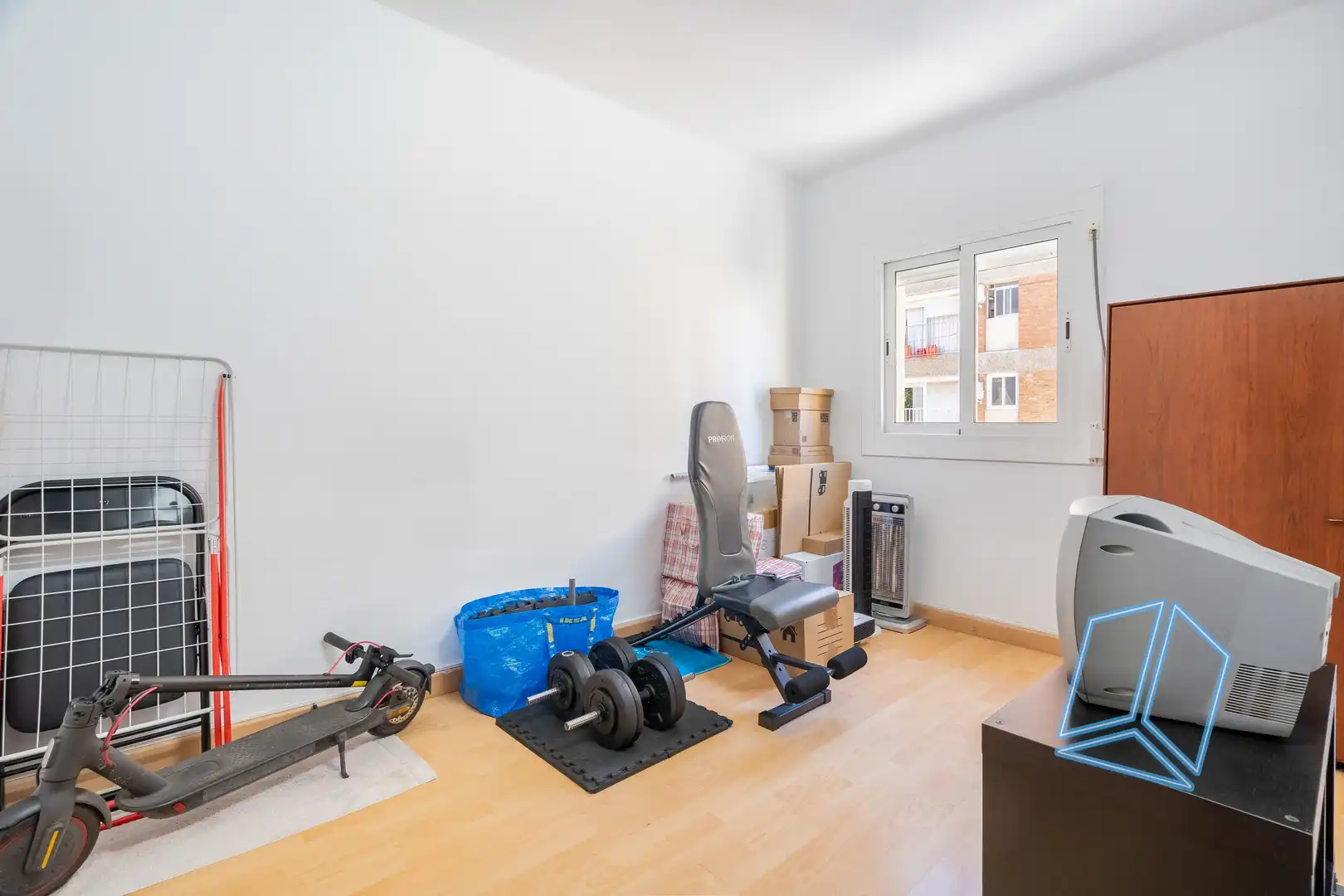 Piso en venta en Barcelona con Calefacción y Balcón