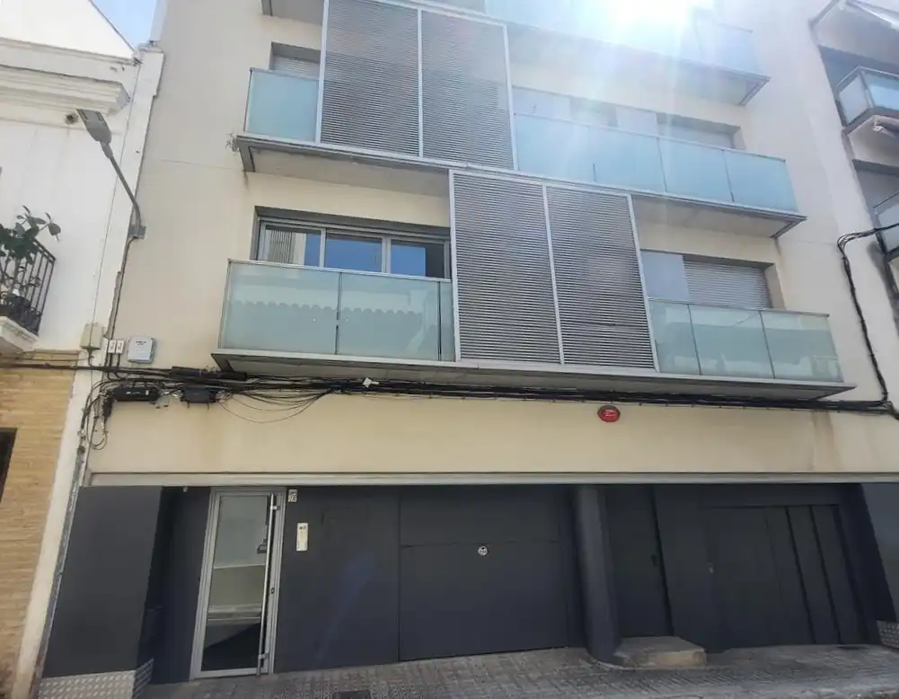 Parking with lift for sale in La Geltrú - Sant Jordi