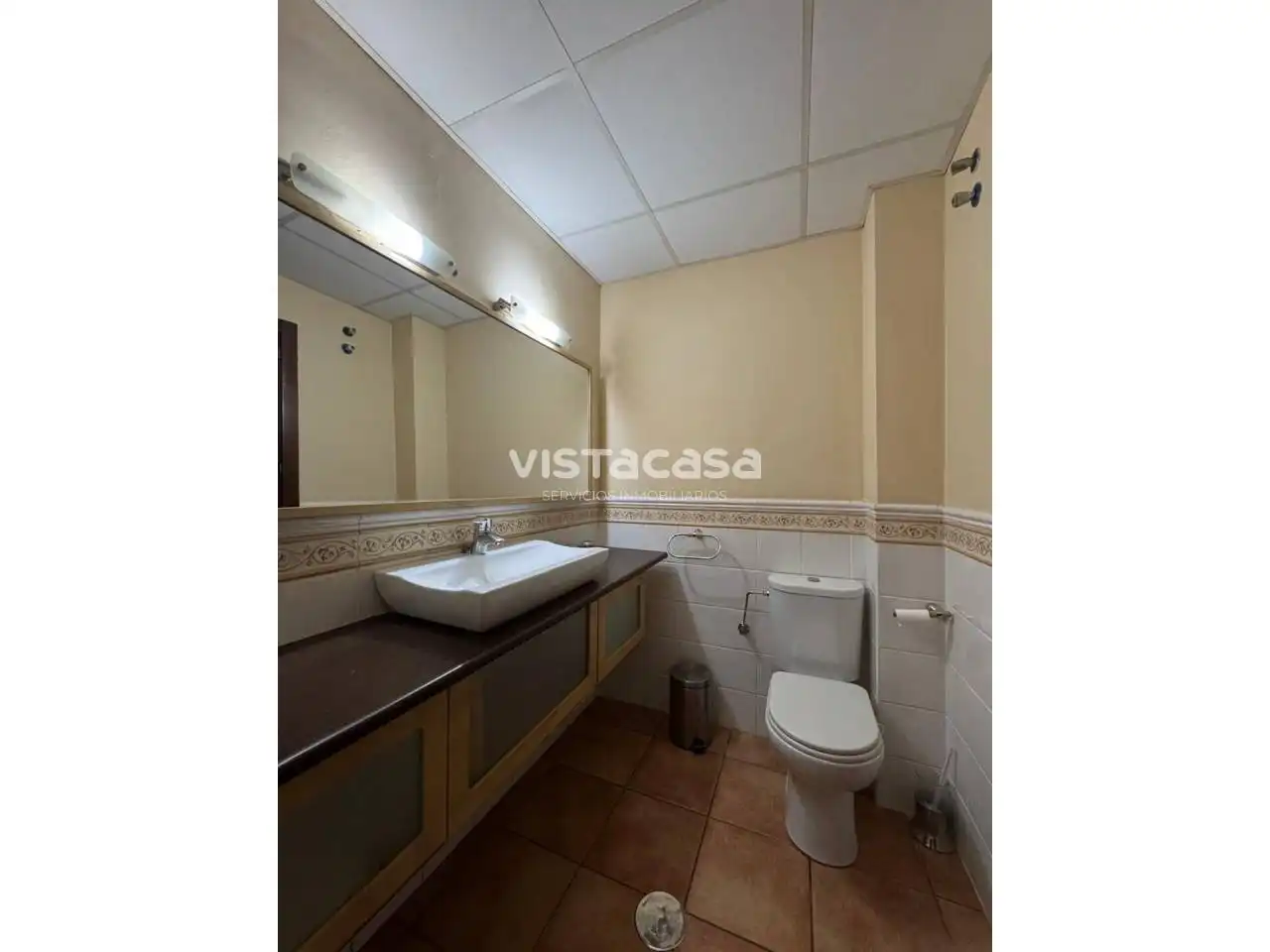 Baño de Casa adosada de alquiler en Mairena del Alcor con Aire acondicionado, Calefacción y Terraza