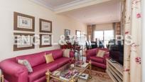 Living room of Apartment for sale in  Madrid Capital  with Air Conditioner, Heating and Parquet flooring