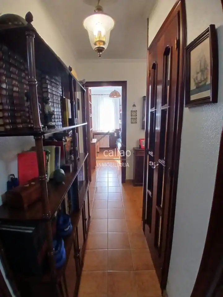 Casa o xalet en venda en Ferrol amb Calefacció, Jardí privat i Traster
