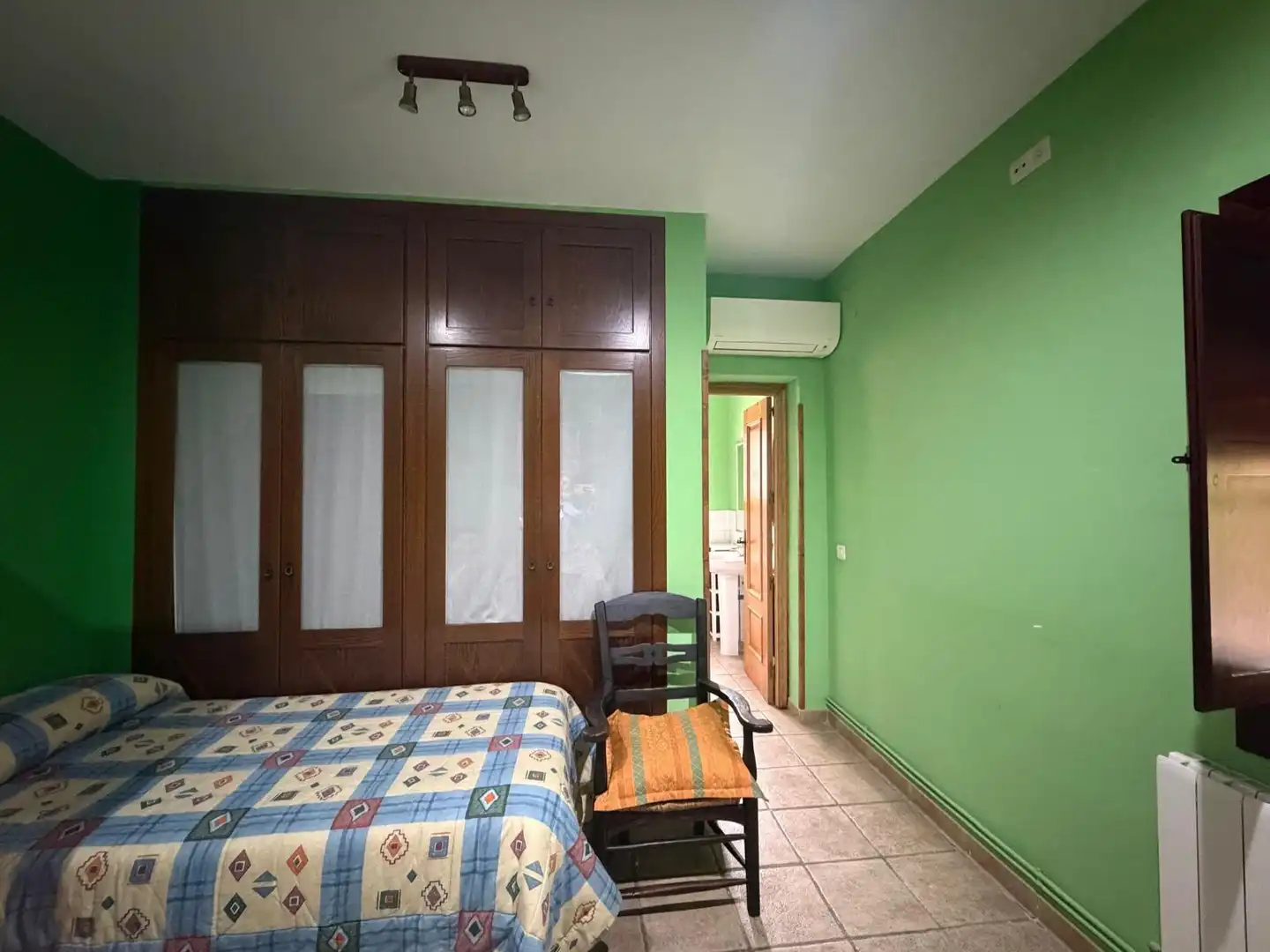 Habitación de Casa o chalet en venta en Quintanar de la Orden con Aire acondicionado, Calefacción y Jardín privado