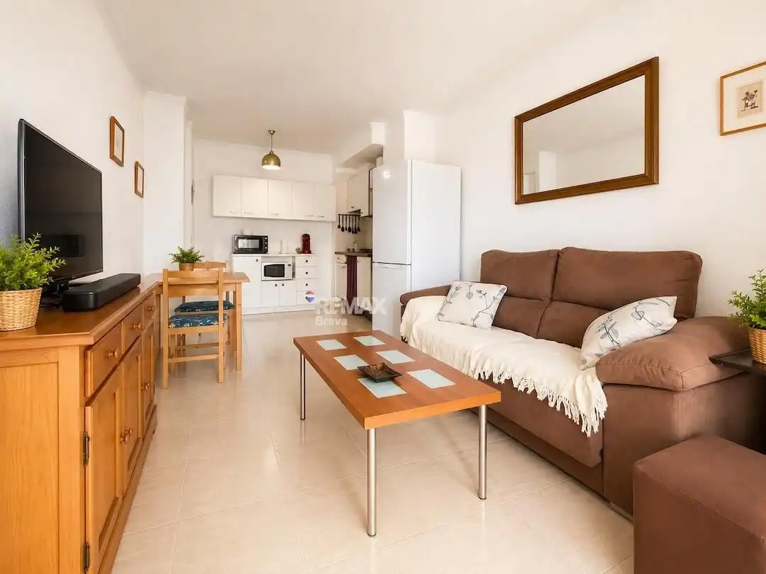 Sala de estar de Piso en venta en Empuriabrava con Terraza y Balcón