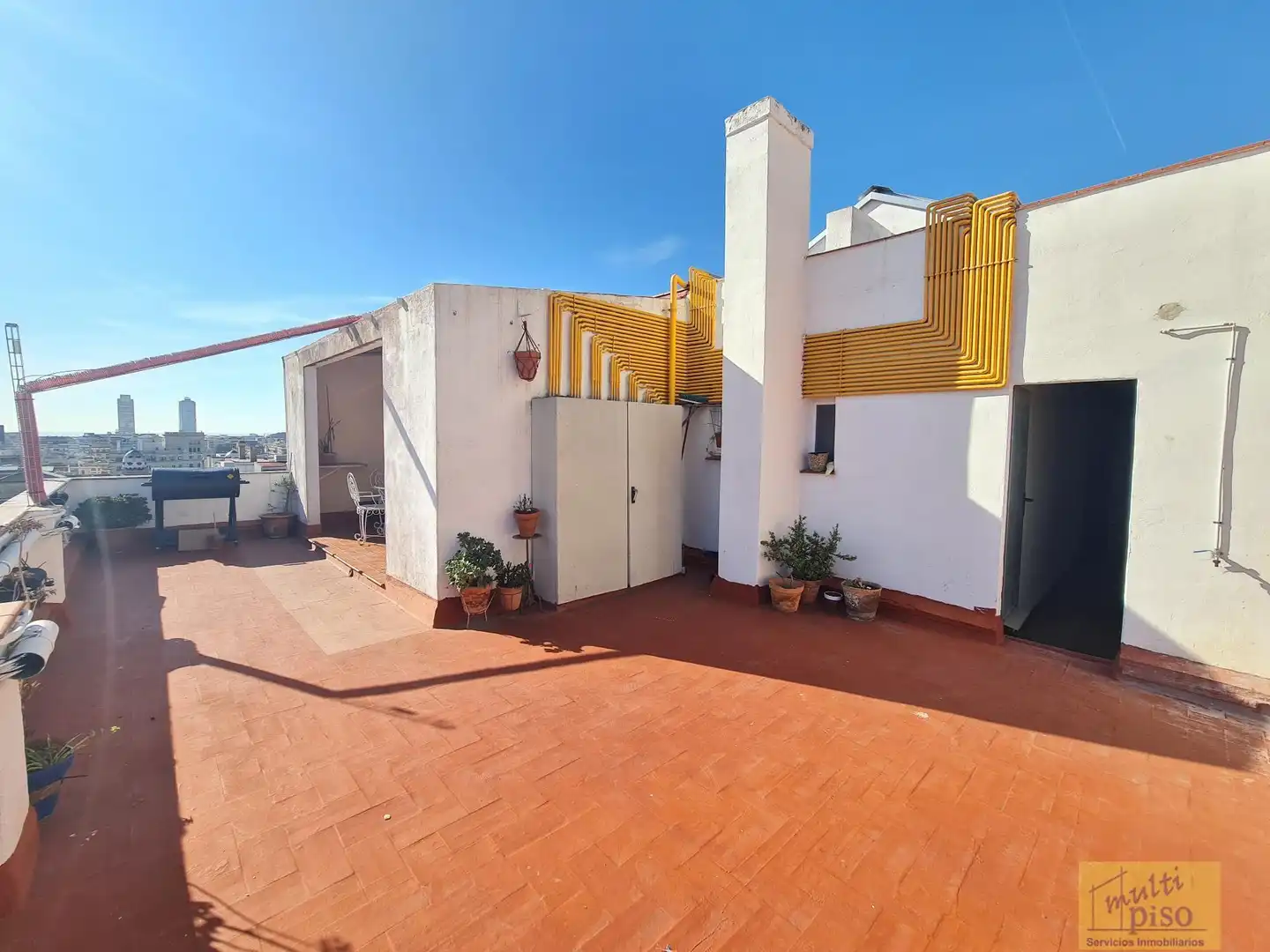 Terrasse von Wohnung zum Verkauf in Barcelona mit Klimaanlage, Parkett und Terrasse