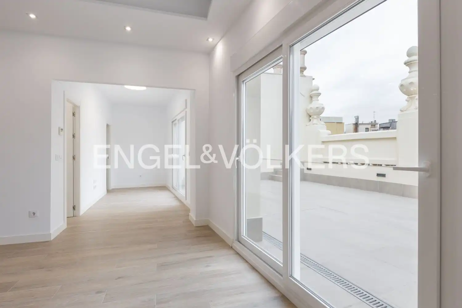 Ático de alquiler en Valencia con Aire acondicionado, Calefacción y Terraza