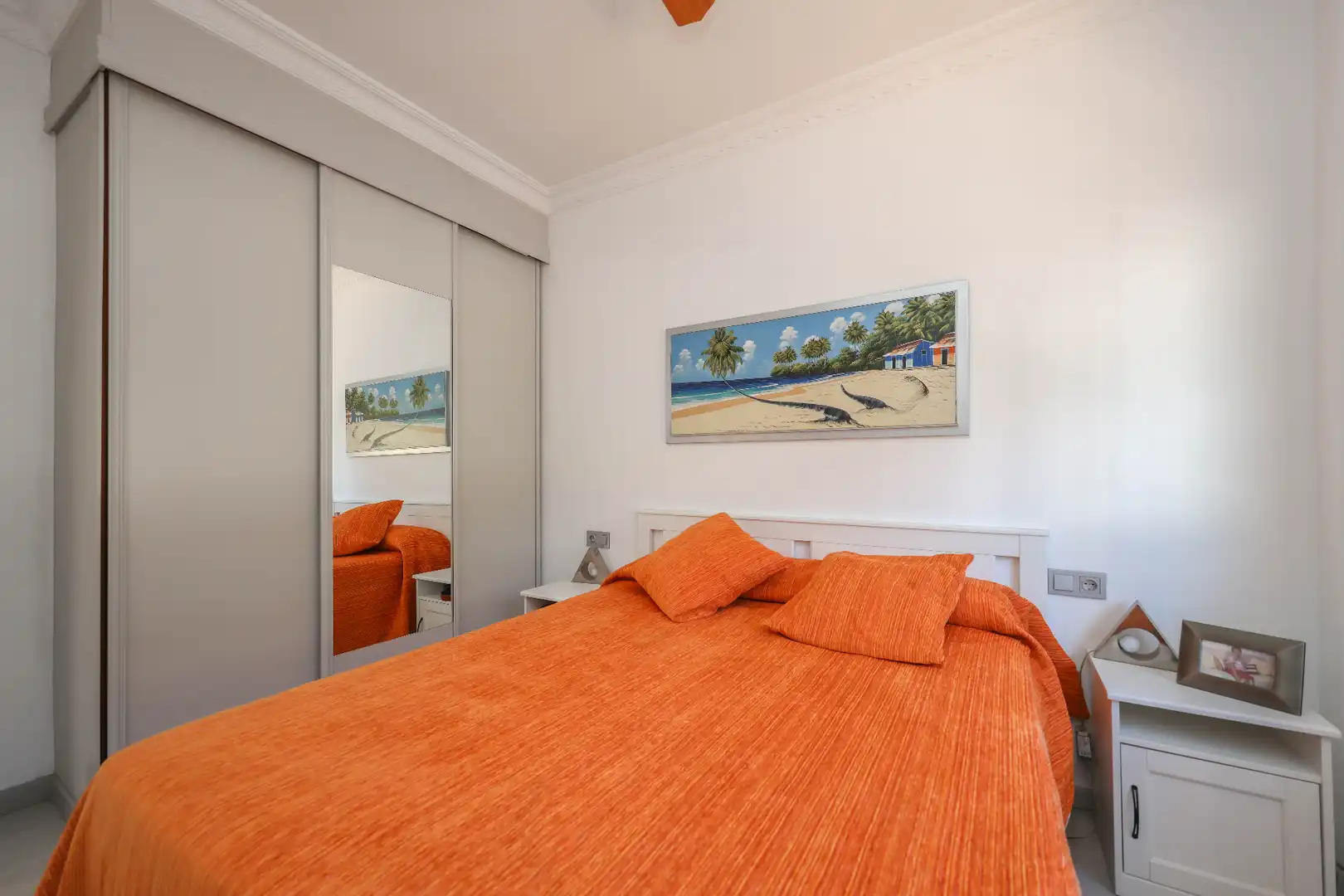 Bedroom of Houses for sale in Coín  with Private garden and Swimming Pool