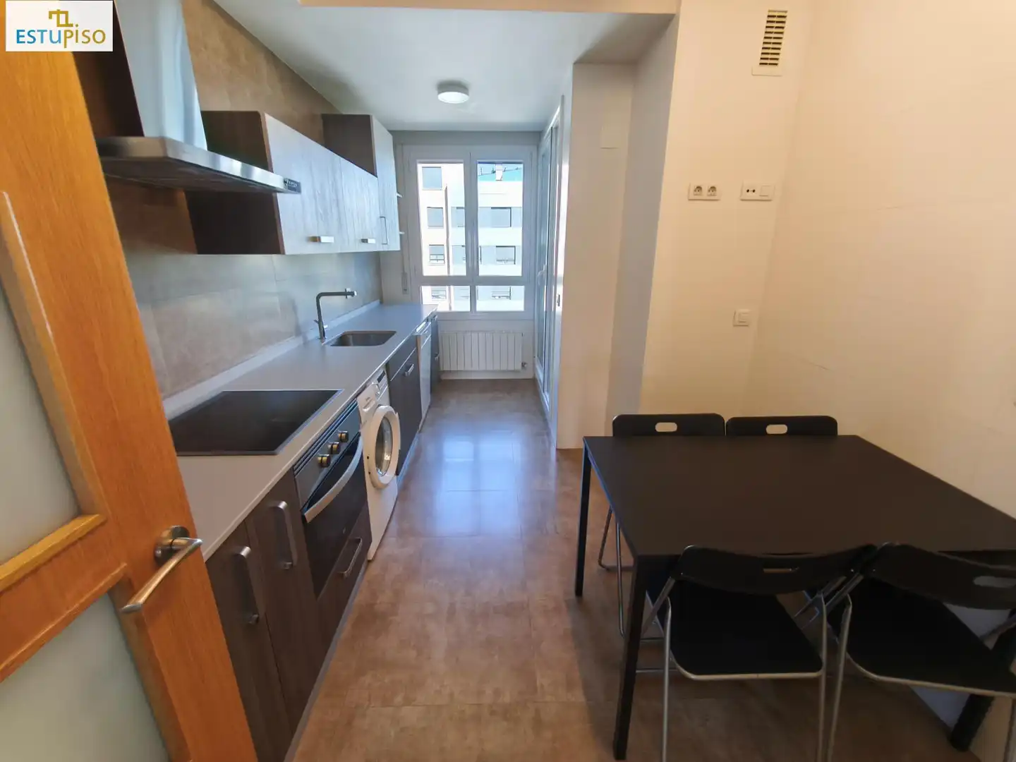 Cocina de Piso en venta en Vitoria - Gasteiz con Calefacción, Jardín privado y Terraza