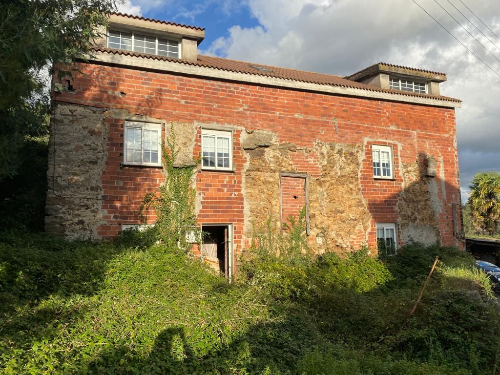 Vista exterior de Casa o xalet en venda en Betanzos amb Jardí privat i Traster