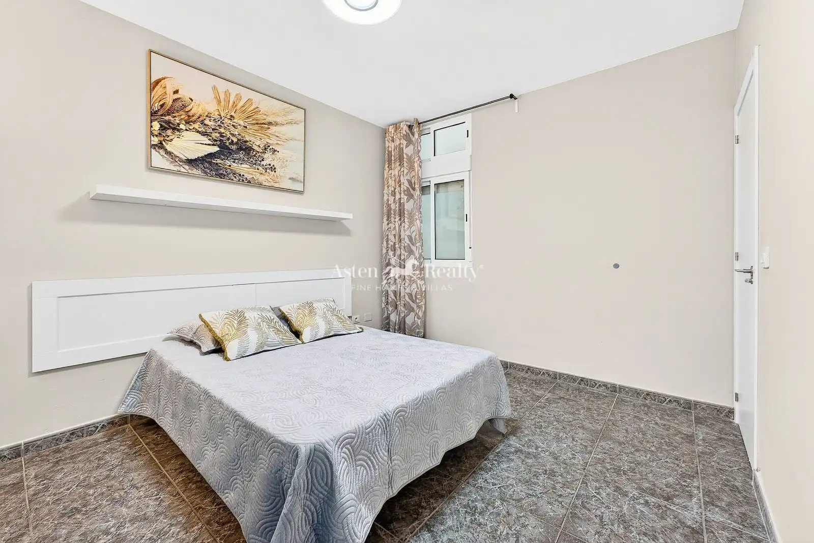Habitación de Piso en venta en Arona con Amueblado, Horno y Lavadora