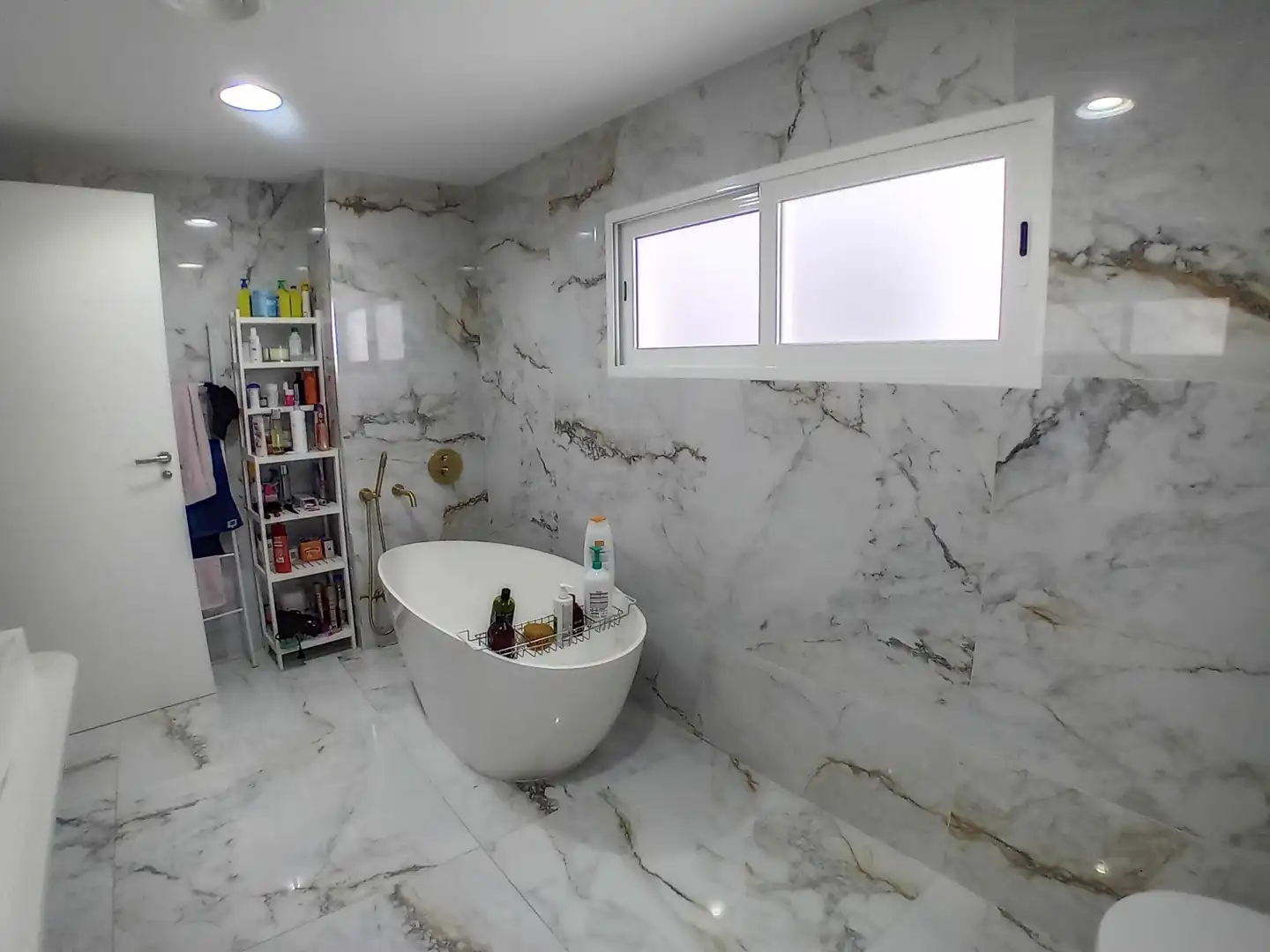 Bathroom of Houses for sale in Aldaia, Valencia