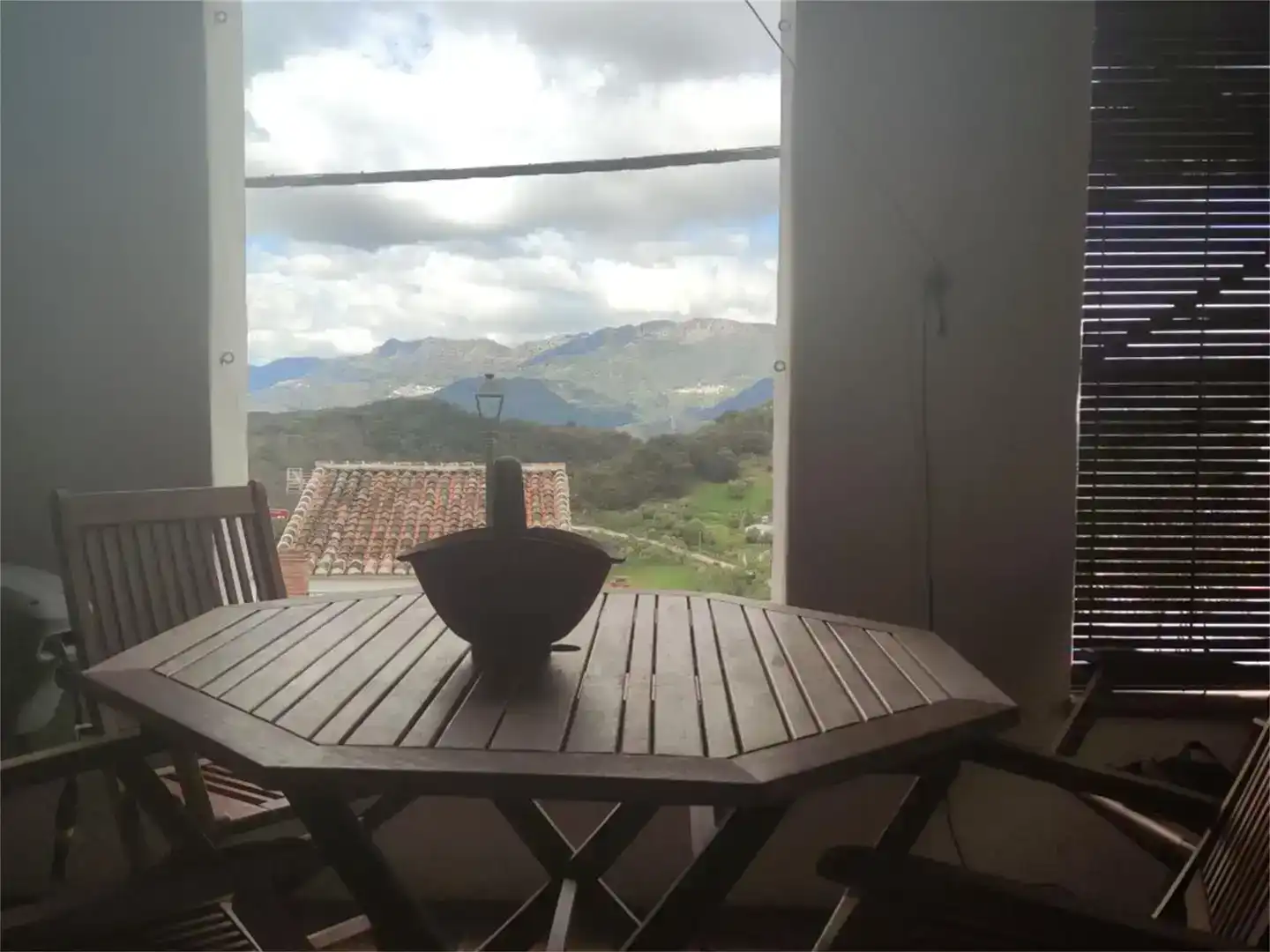 Terrassa de Casa adosada en venda en Alpandeire amb Aire condicionat, Jardí privat i Parquet