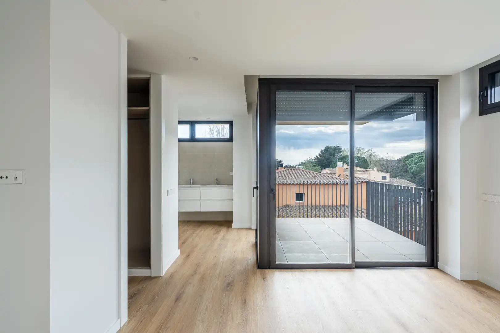 Schlafzimmer von Haus oder Chalet zum Verkauf in Palamós mit Klimaanlage, Heizung und Privatgarten