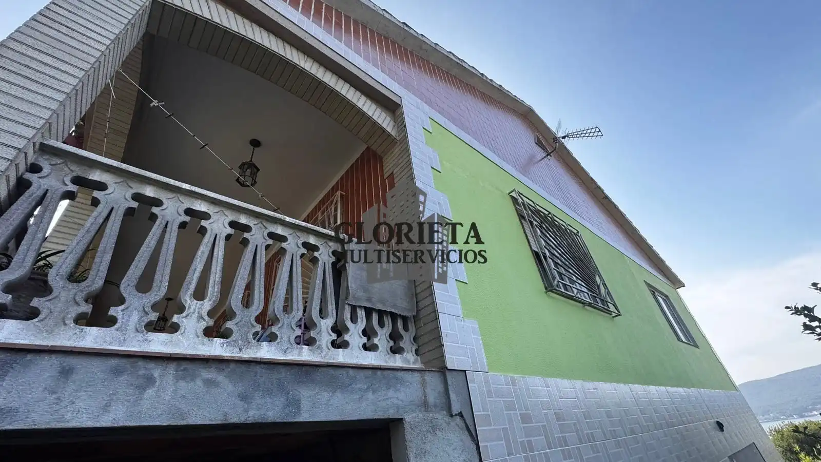 Vista exterior de Casa o xalet en venda en Pontevedra Capital  amb Calefacció i Forn