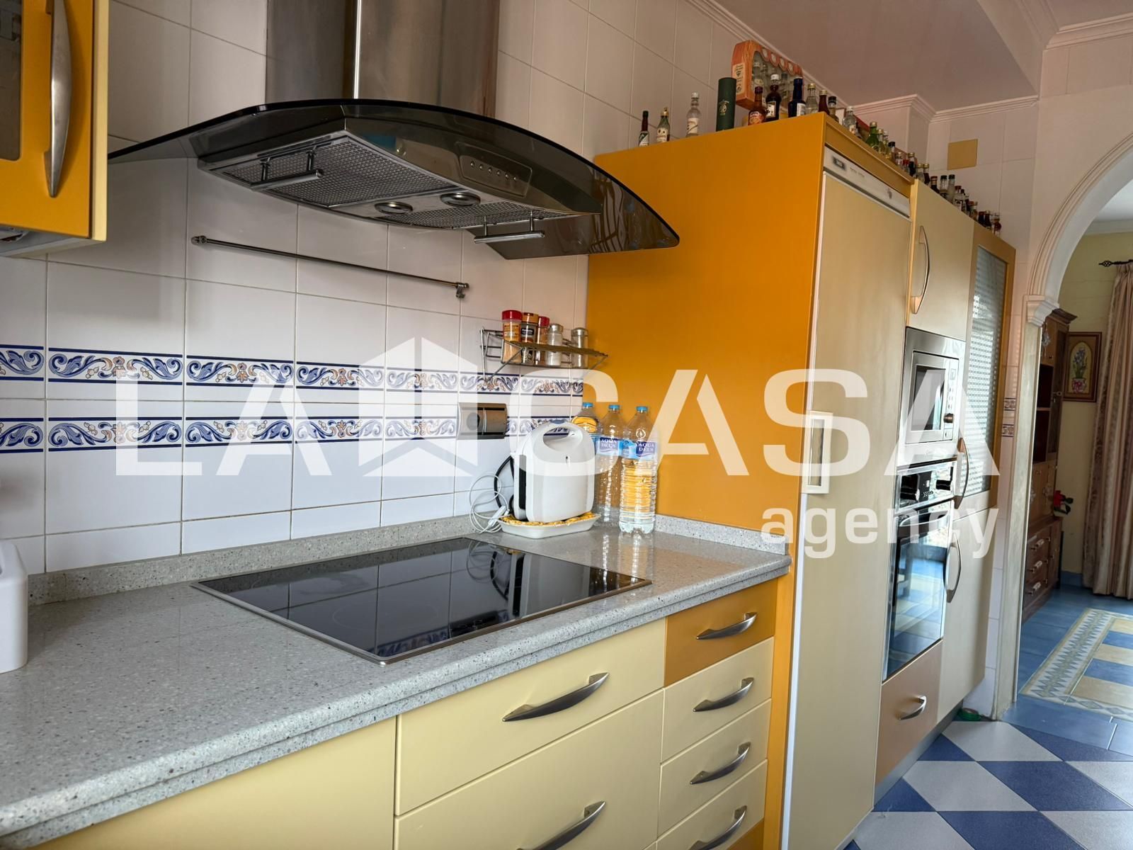 Kitchen of Single-family semi-detached for sale in Montequinto  with Air Conditioner and Swimming Pool