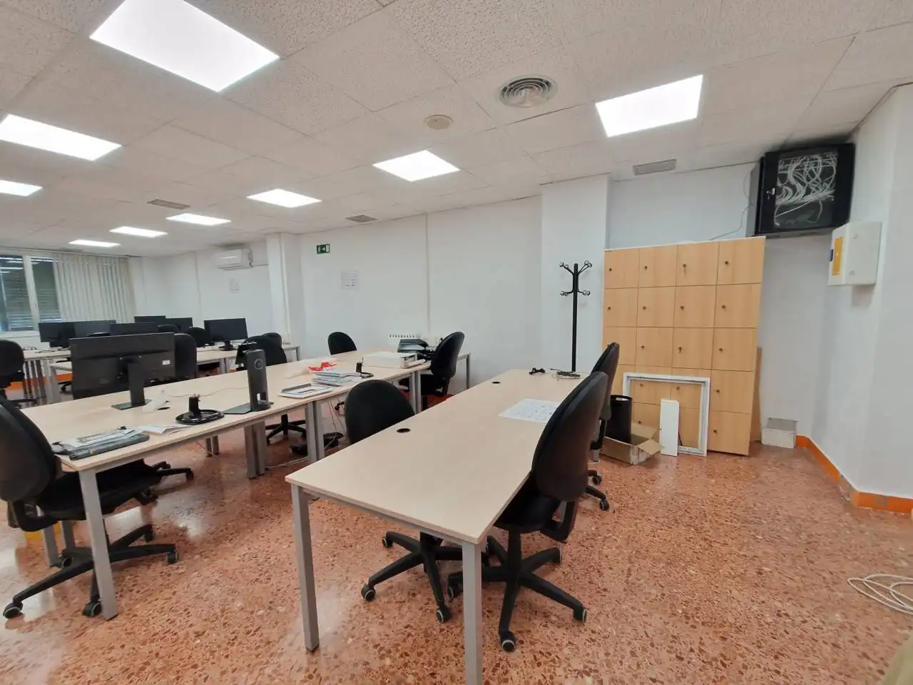Oficina de alquiler en Bilbao  con Aire acondicionado, Calefacción y Alarma