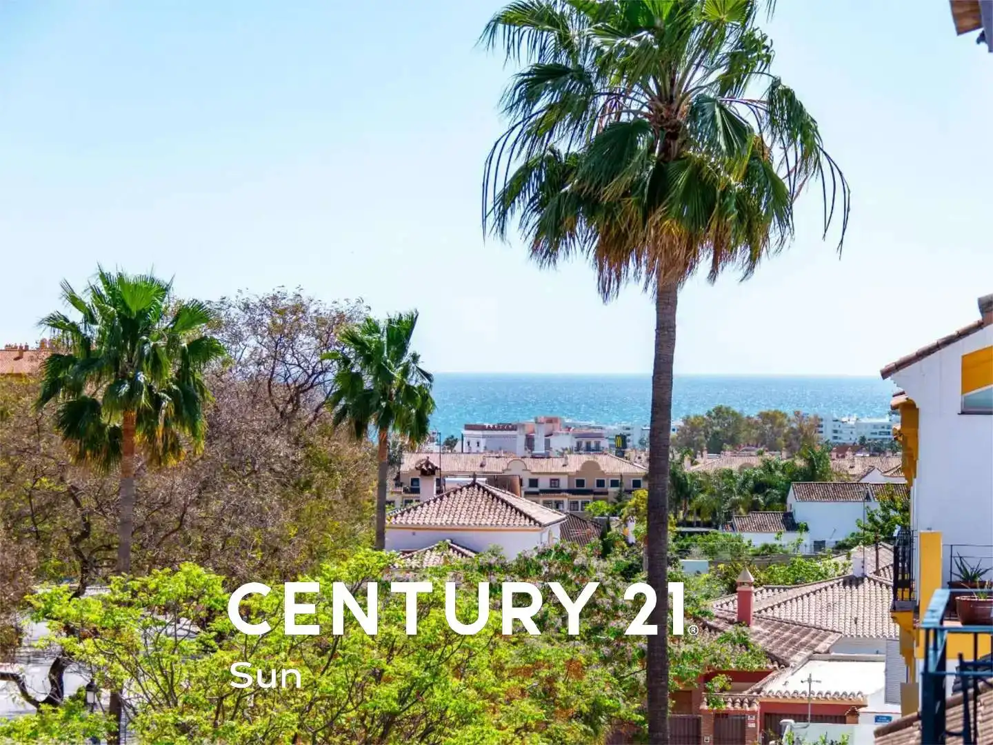 Vista exterior de Casa adosada en venta en Marbella con Aire acondicionado, Terraza y Balcón