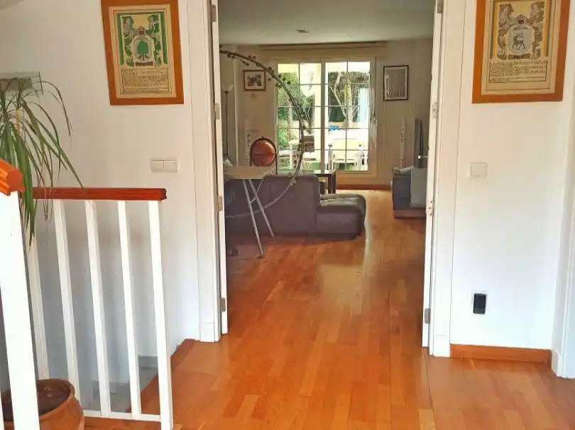 Einfamilien-Reihenhaus zum Verkauf in Vícar mit Klimaanlage und Terrasse