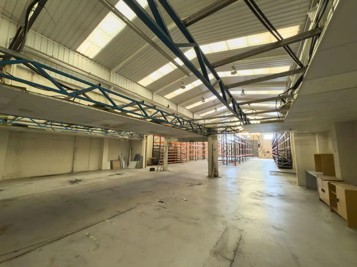 Gemischtgenutztes Gebäude zum Verkauf in Montserrat - Parque Empresarial, imagen 41