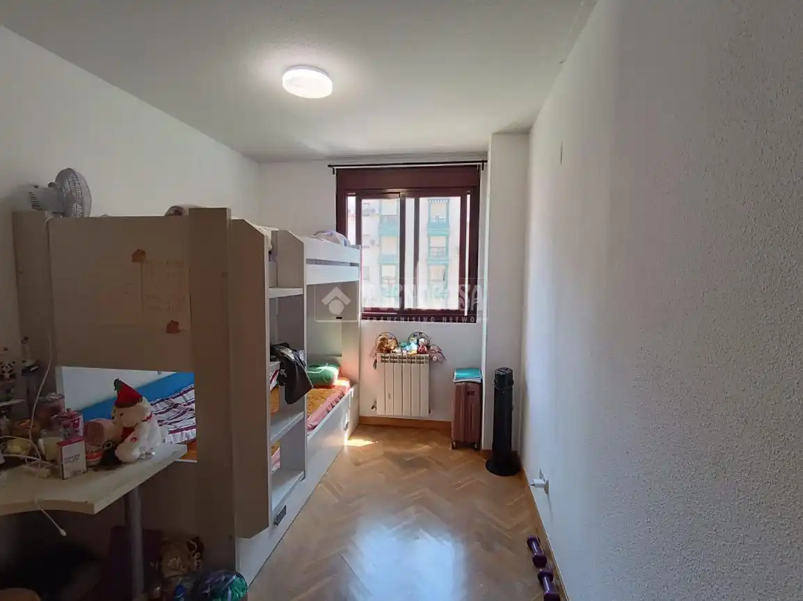 Habitación de Piso en venta en Madrid con Aire acondicionado y Calefacción