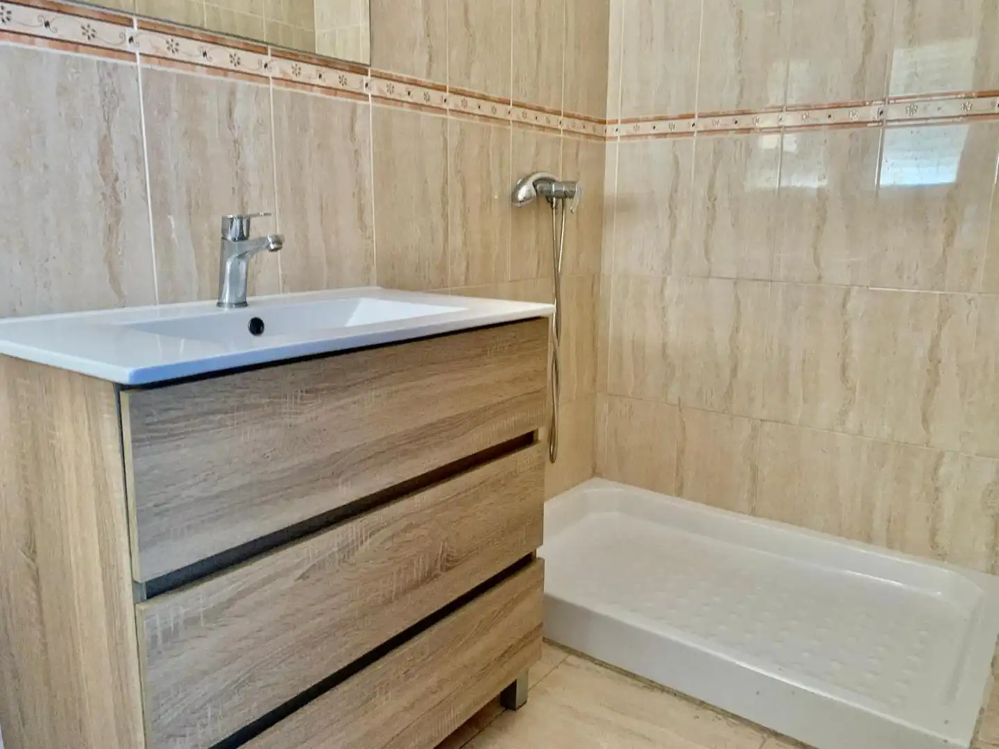Bany de Àtic en venda en Deltebre amb Terrassa