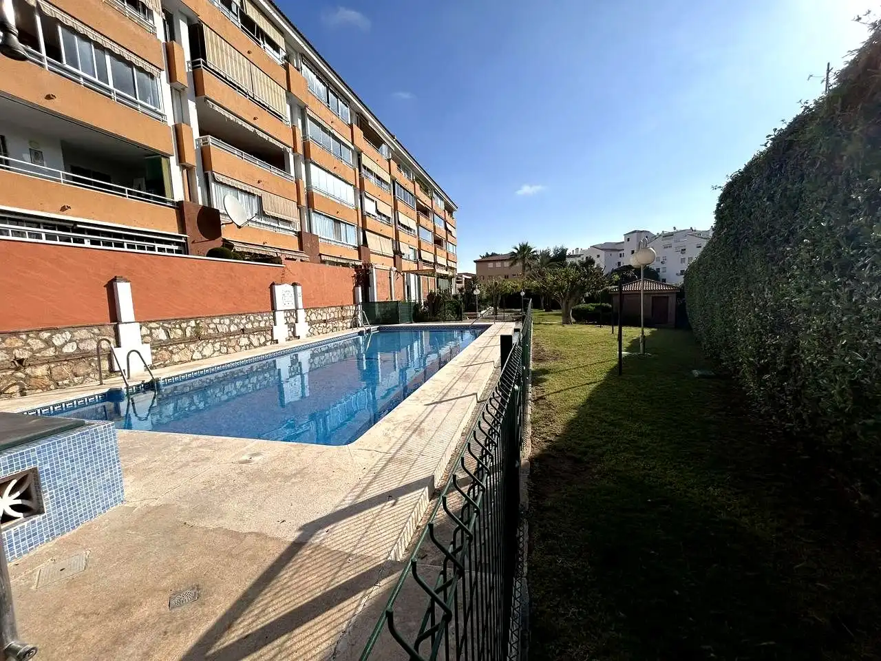 Piscina de Pis en venda en Benalmádena amb Aire condicionat, Calefacció i Terrassa