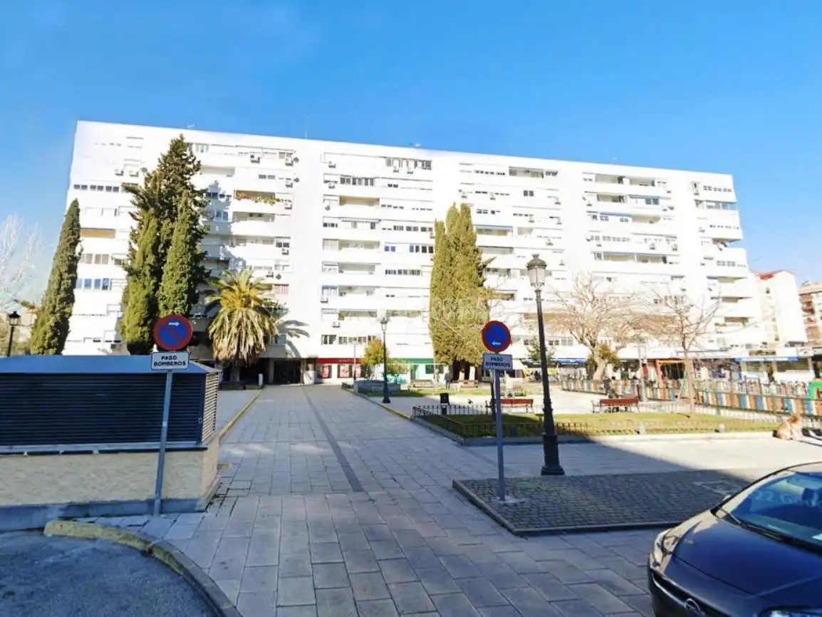Außenansicht von Wohnung zur Miete in Alcorcón mit Heizung, Terrasse und Möbliert