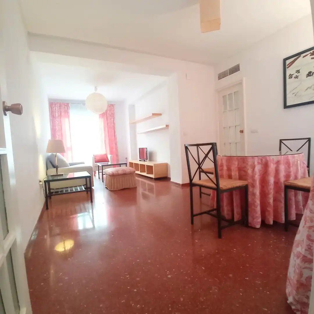 Flat with terrace to rent in Centro