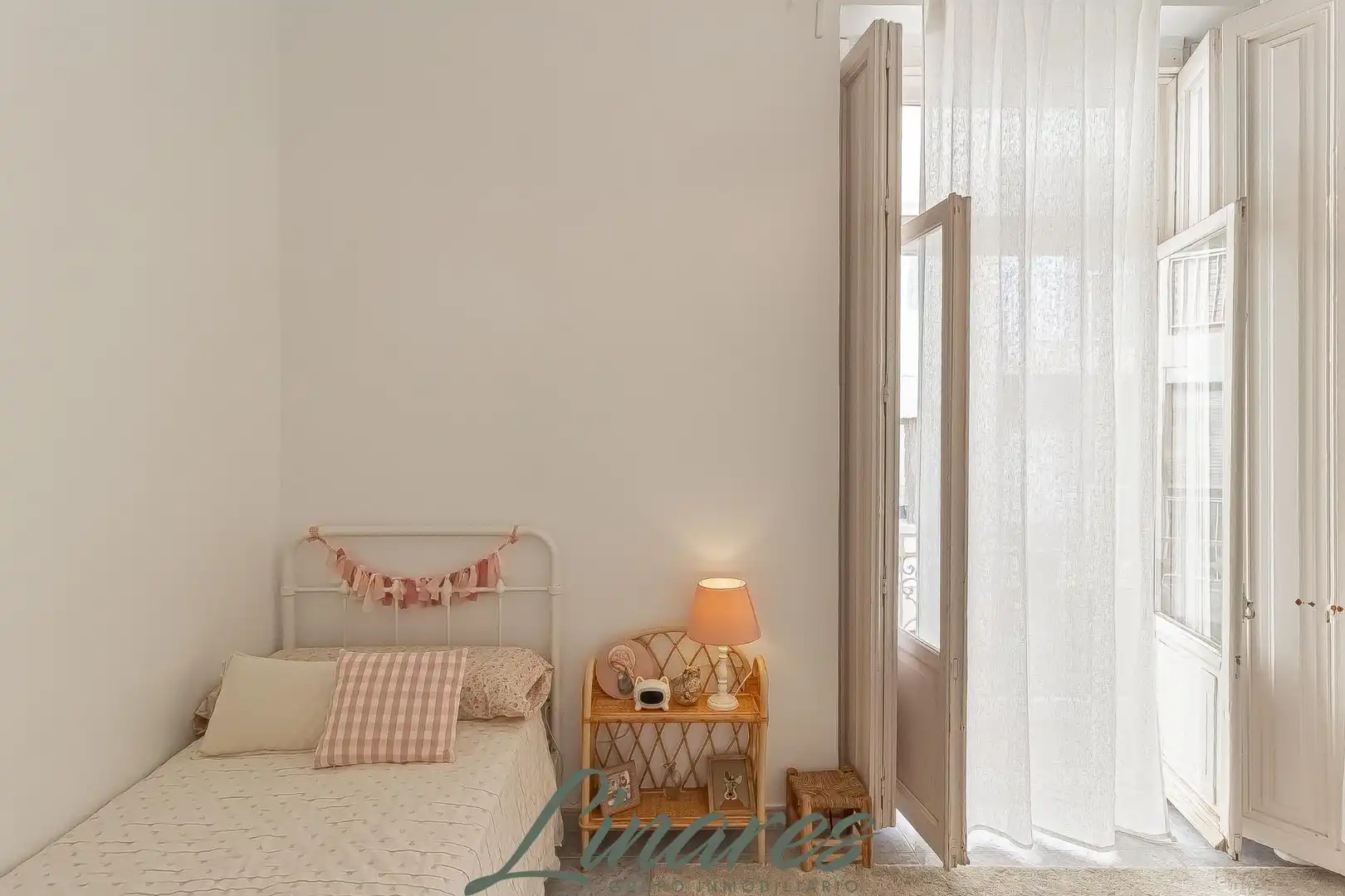 Dormitori de Apartament en venda en Cartagena amb Balcó