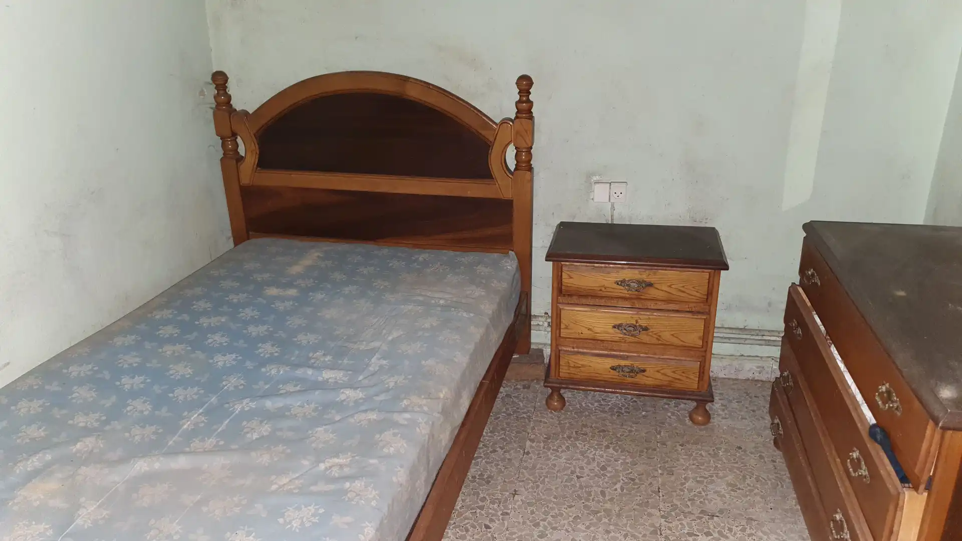 Dormitori de Casa adosada en venda en Cabrales amb Calefacció, Terrassa i Balcó