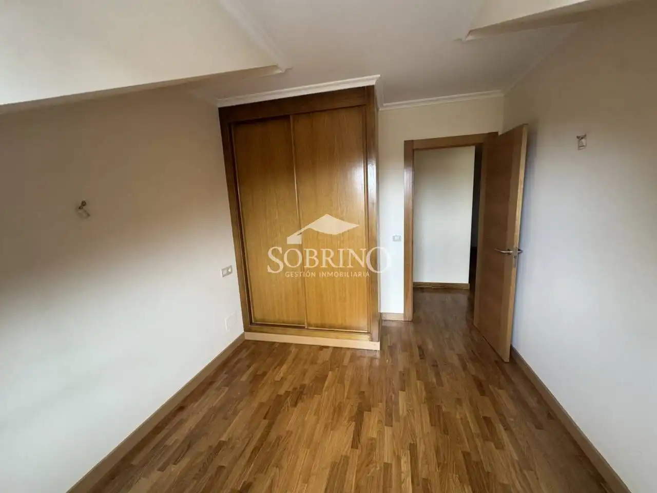 Bedroom of Flat for sale in Llanes  with Heating and Storage room