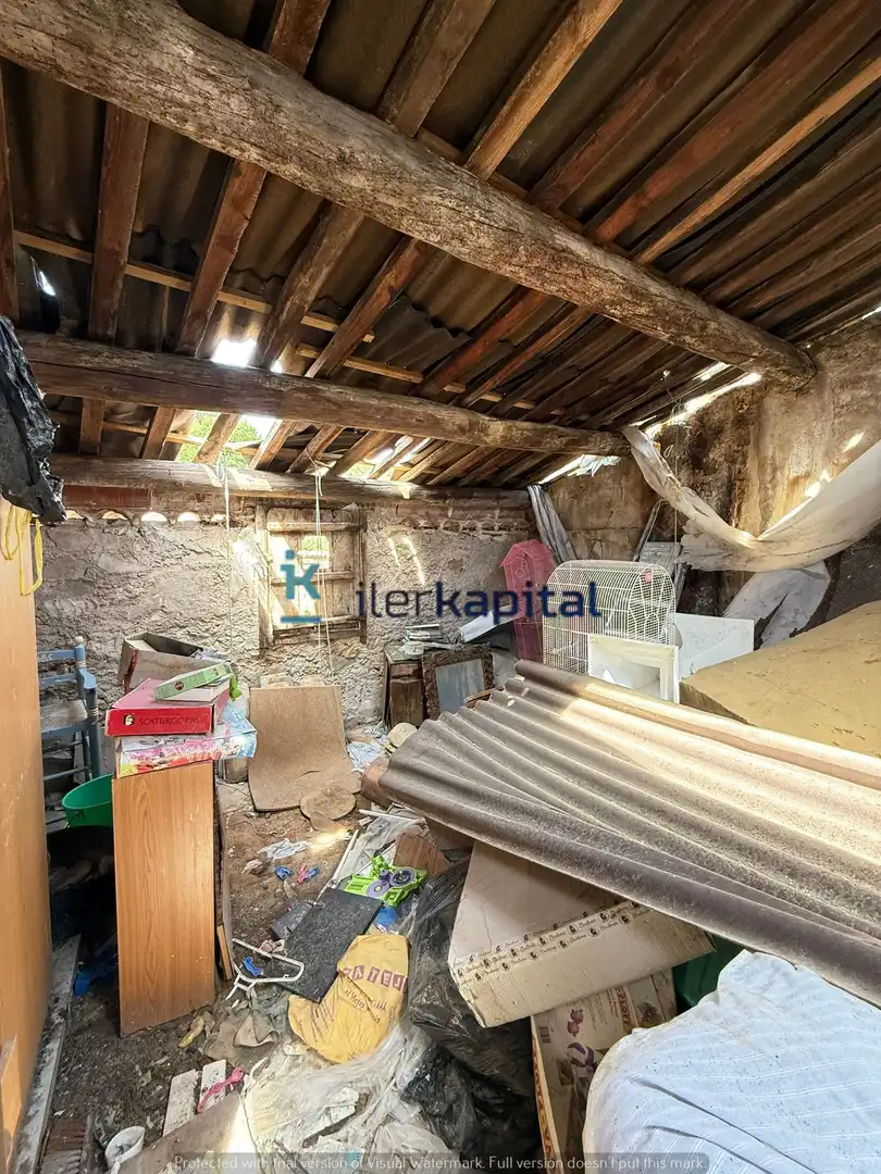 Country homes for sale in Castelló de Farfanya  with Private garden and Storage room