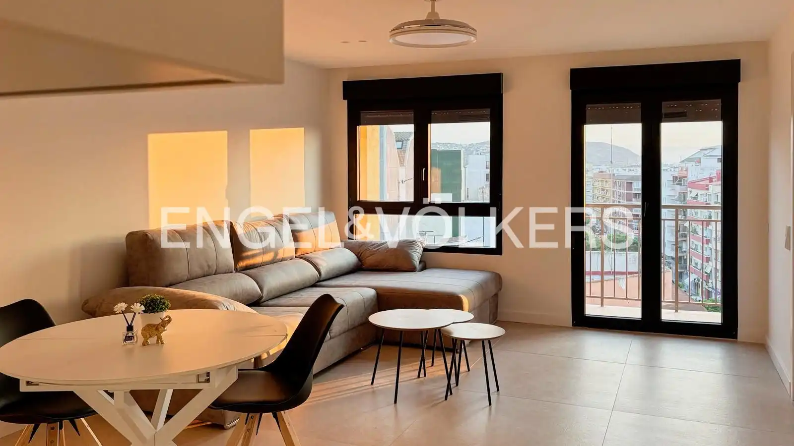 Living room of Flat for rent in Dénia  with Air Conditioner, Heating and Terrace