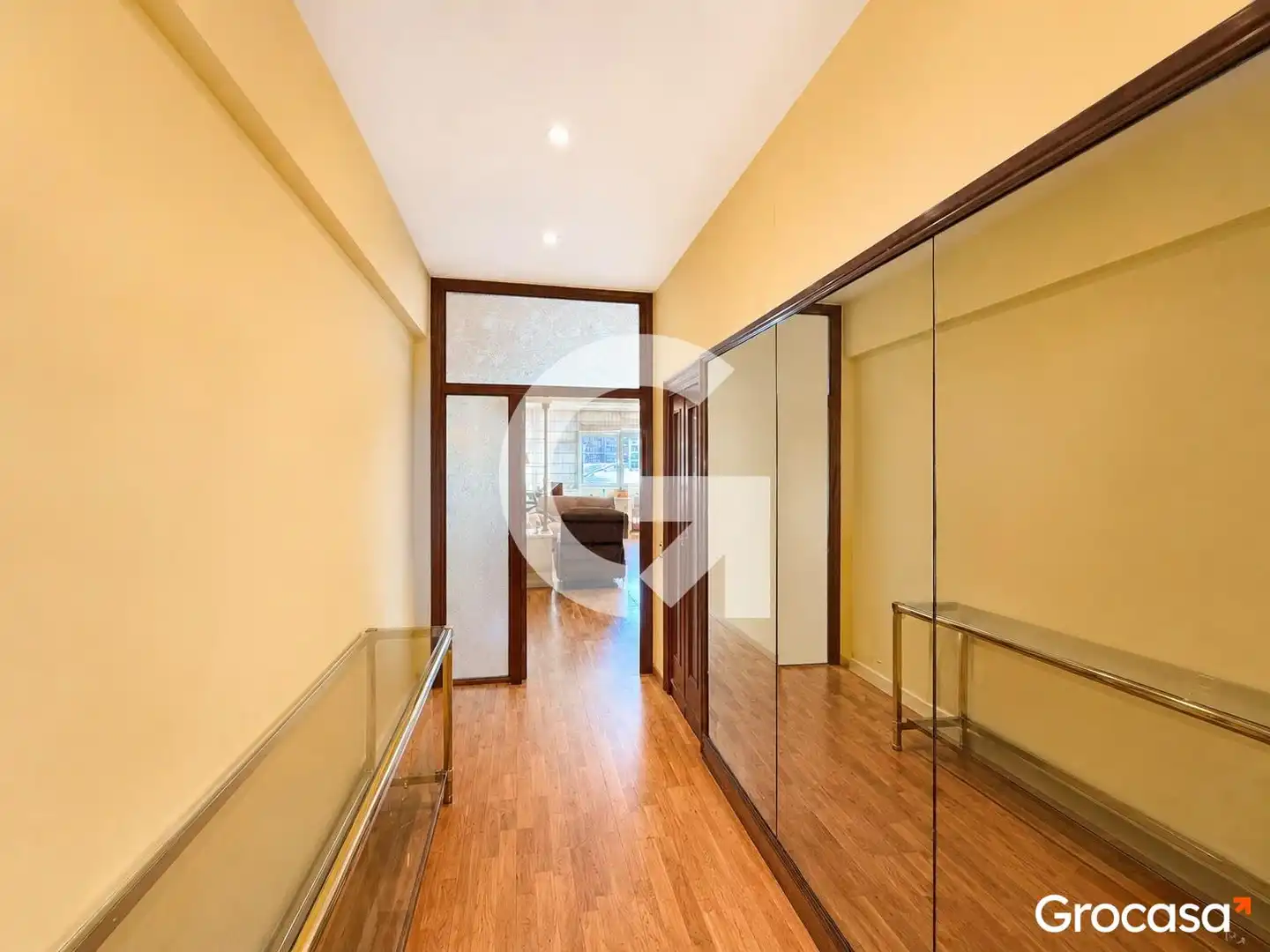 Flat for sale in Barcelona  with Air Conditioner, Heating and Terrace