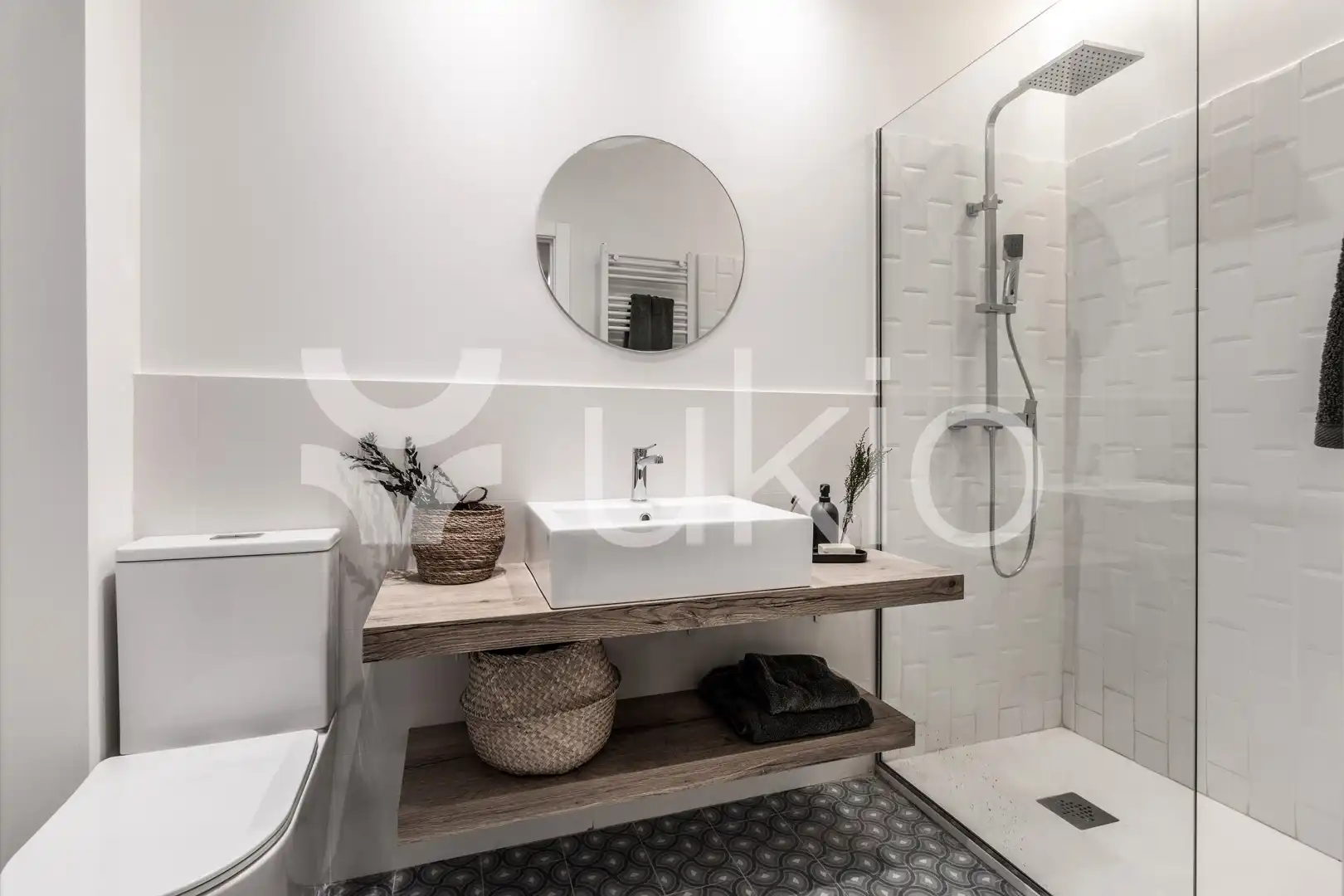 Baño de Apartamento de alquiler en Madrid con Aire acondicionado, Calefacción y Amueblado