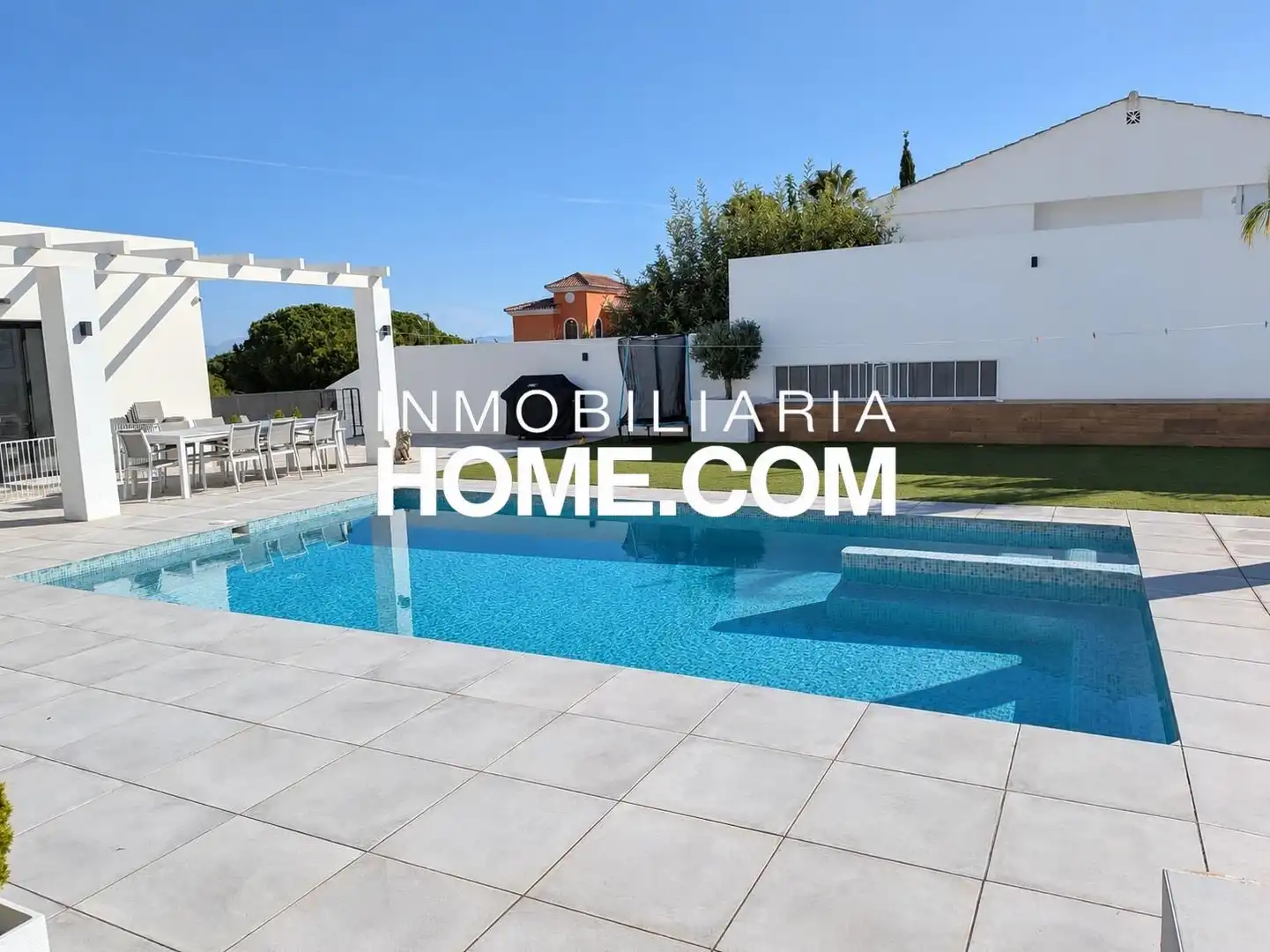 Chalet con piscina en venta en Calle de Benalmádena, imagen 66