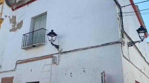 537- SE VENDE CASA EN CALLE JURADO..!!