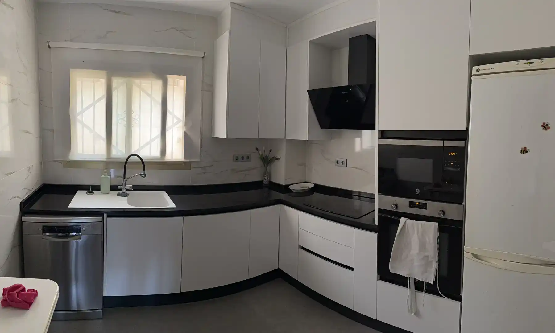 Küche von Wohnung zur Miete in Campello Playa