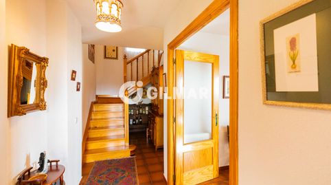 Descubre este encantador chalet pareado en Cercedilla, ideal para quienes buscan un refugio en plena naturaleza! Con una superfici, imatge 2