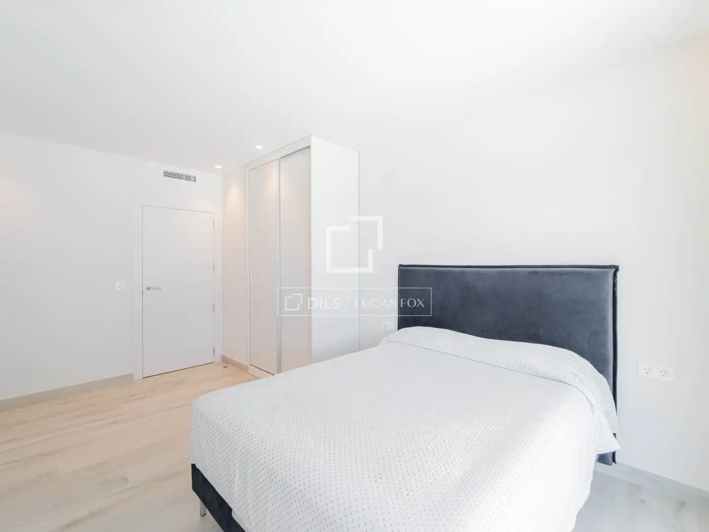 Dormitori de Casa o xalet en venda en Burriana / Borriana amb Aire condicionat, Jardí privat i Traster