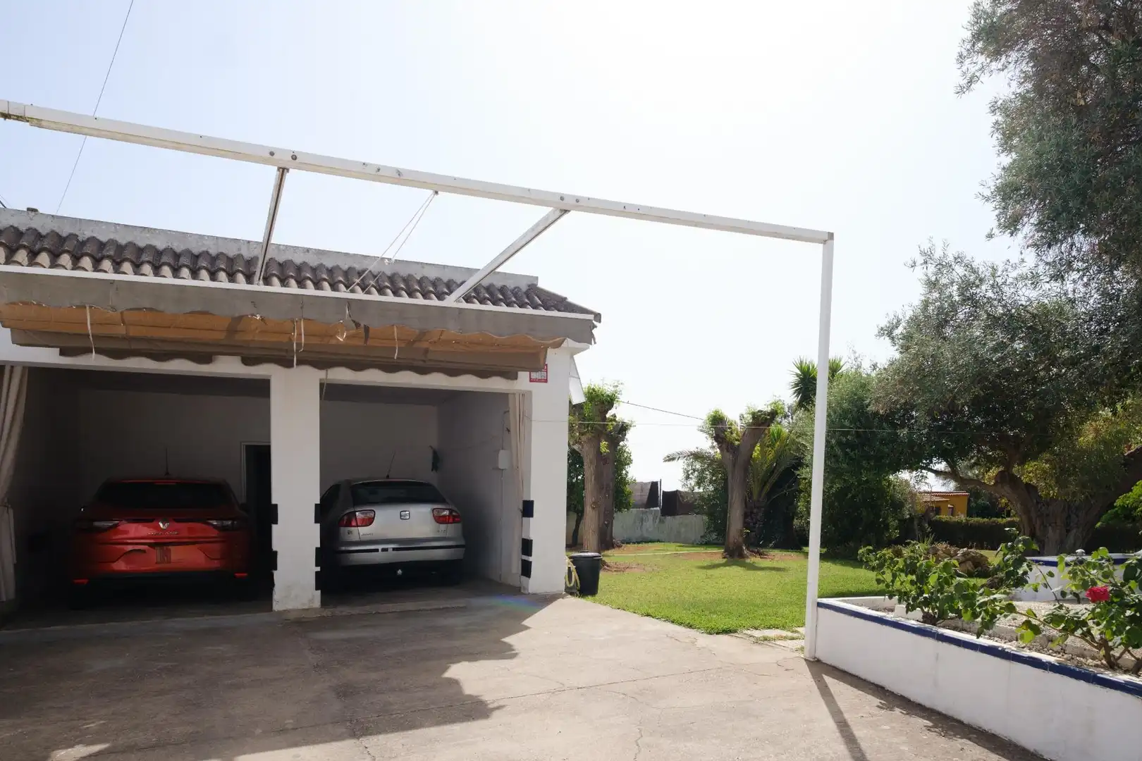 Parking de Casa o chalet en venta en Alcalá de Guadaira con Aire acondicionado, Calefacción y Jardín privado