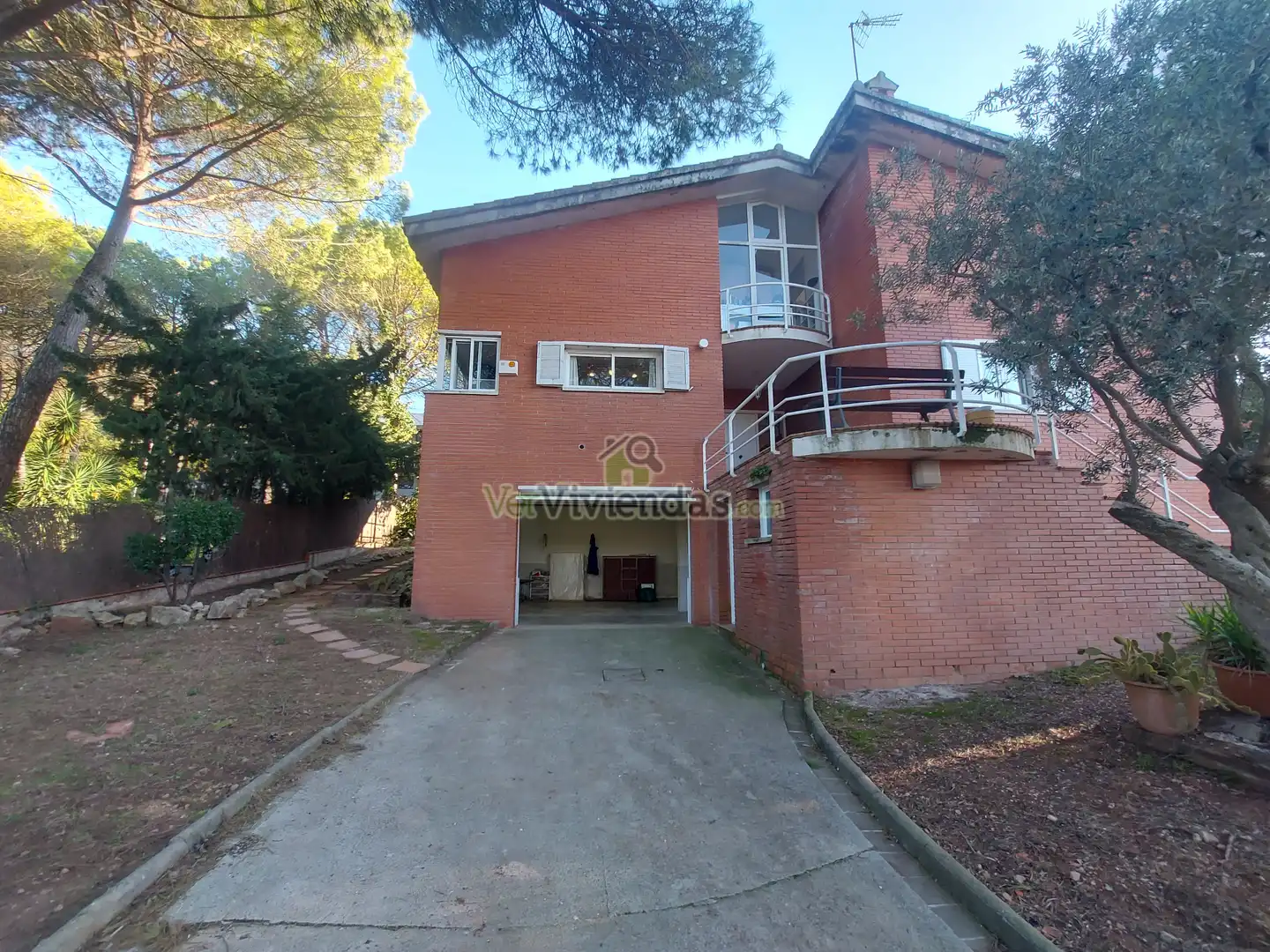 Vista exterior de Casa o chalet en venta en Begues con Calefacción, Jardín privado y Terraza