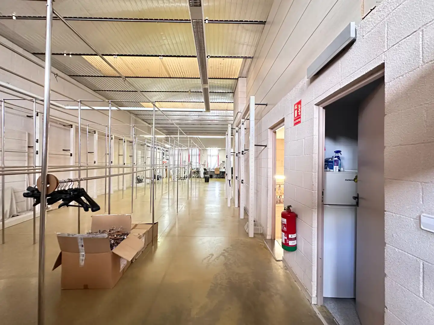 Nave industrielle avec ascenseur à louer à Carrer de la Gran Bretanya, imagen 17
