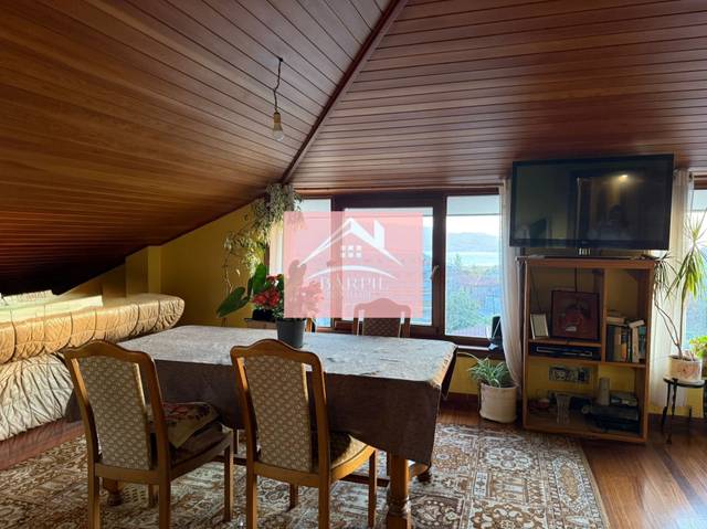 Ático en Alquiler en Avenida Val Miñor en Nigrán centro