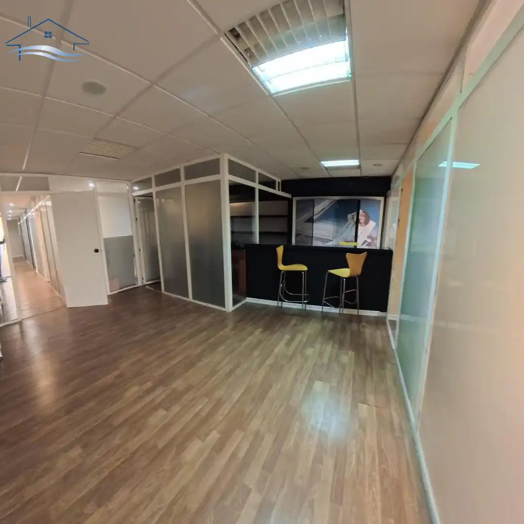 Büro zur Miete in Alicante / Alacant mit Klimaanlage und Heizung
